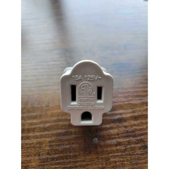 Apollo AD-201 3182798 - 15 Amp 125v Single Outlet Adapter - White - Picture 3 of 3